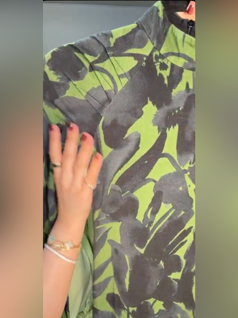Green Speculus Dress, Untitled in Motion, Size XS - Picture 5 of 9